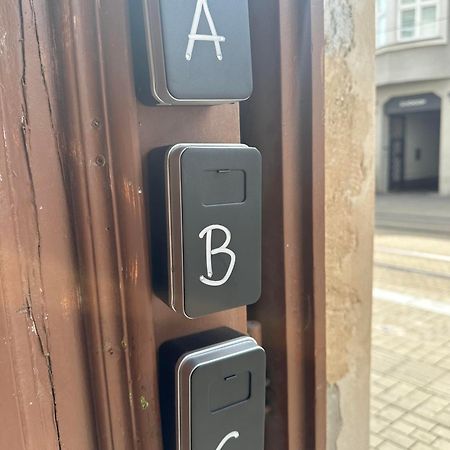 C Private Room In City Center In Pressburg Exterior foto